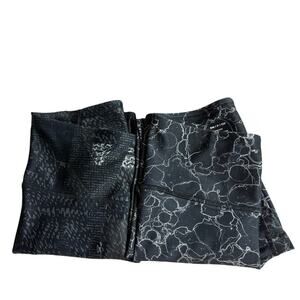 Unde Armour Women's HeatGear Compression Leggings Size S Black/Gray Lot of 2